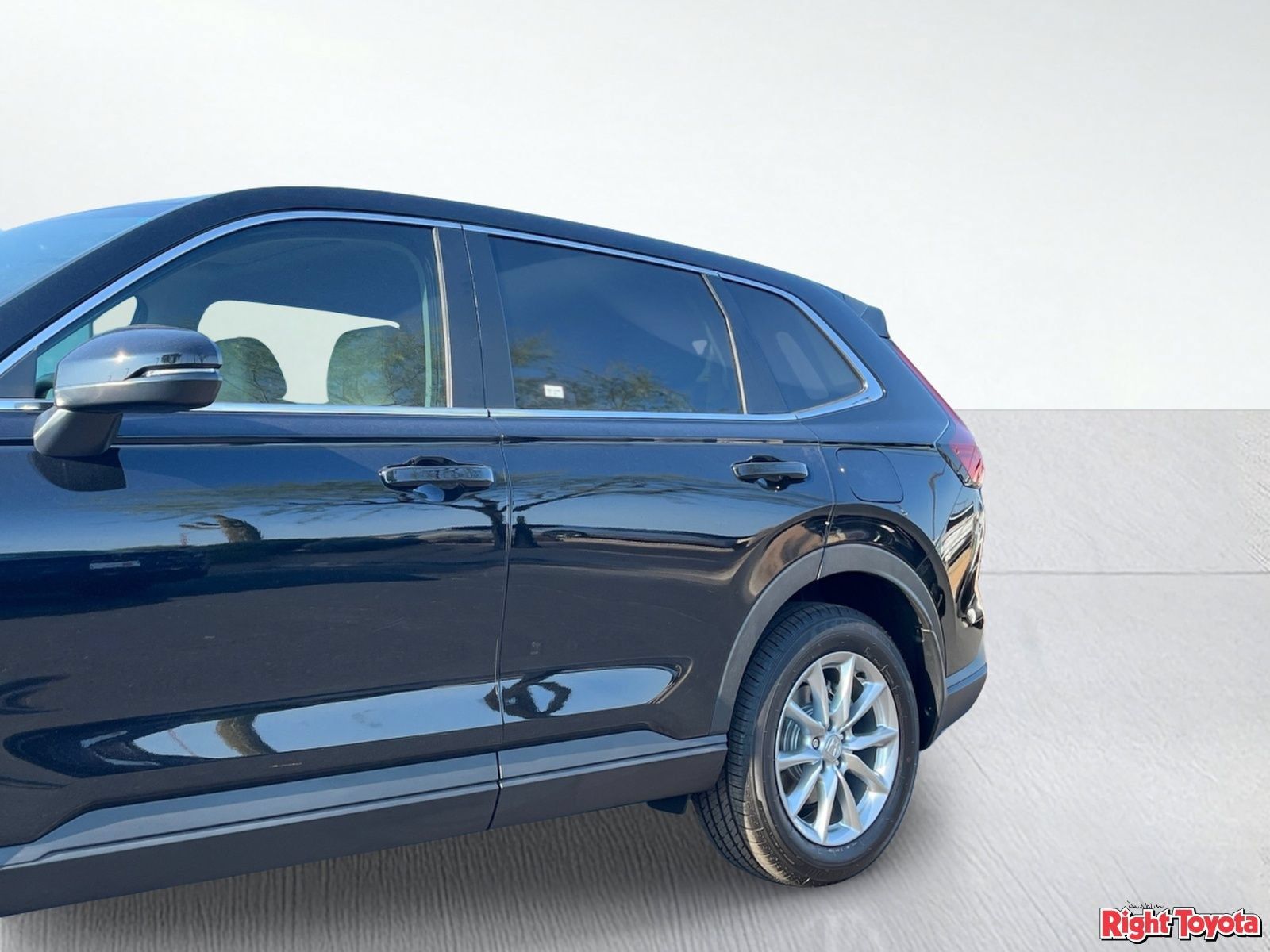 Used 2026 Honda CR-V EX image 9