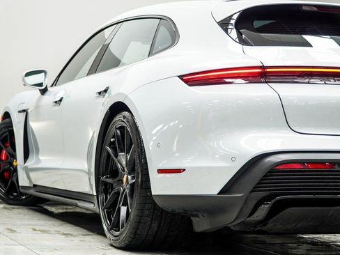 Used 2023 Porsche Taycan GTS w/ Premium Package AWD/4WD image 18