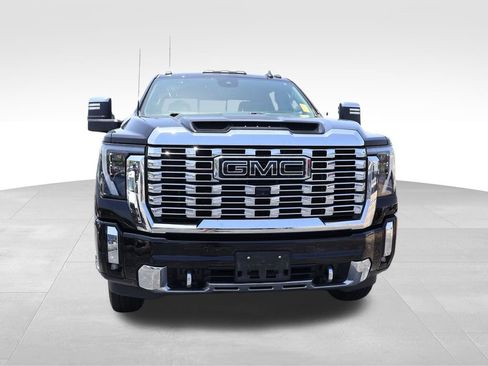 Used 2024 GMC Sierra 3500 Denali w/ Denali Reserve Package AWD/4WD image 11
