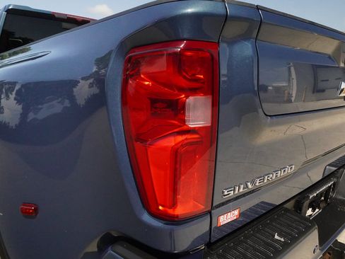 Used 2024 Chevrolet Silverado 3500 High Country AWD/4WD image 38