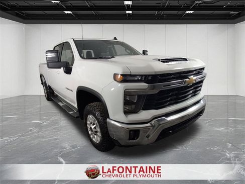 Certified 2025 Chevrolet Silverado 2500 LT w/ Convenience Package image 2