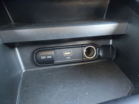 Certified 2024 Kia Soul LX w/ Option Group 015 image 28