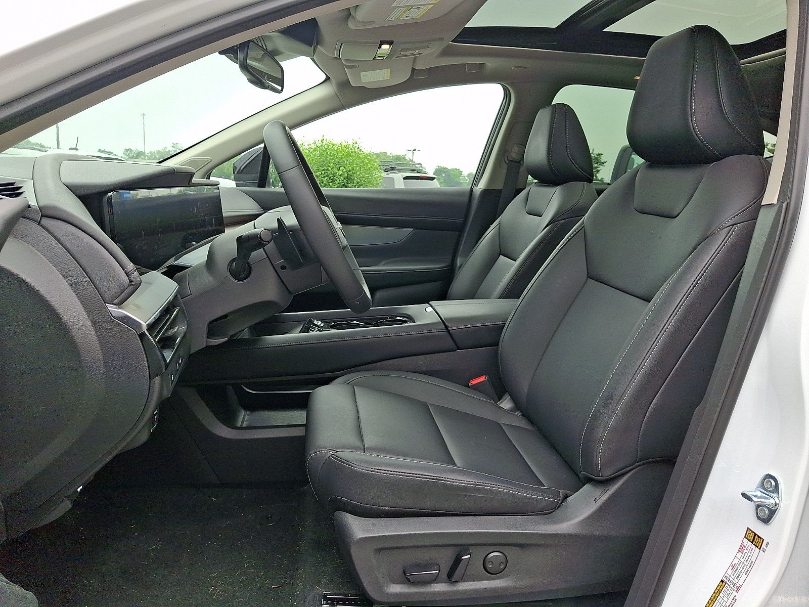 Used 2025 Nissan Murano SL w/ Cargo Package AWD/4WD image 14