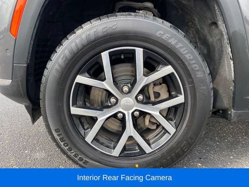 Used 2024 Jeep Grand Cherokee L Limited w/ Luxury Tech Group II AWD/4WD image 23