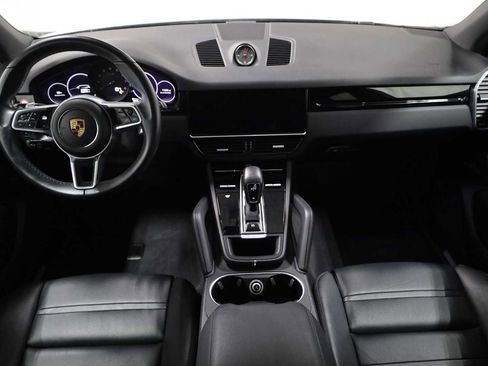 Used 2021 Porsche Cayenne image 26