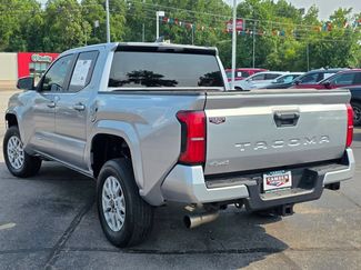 Used 2024 Toyota Tacoma SR5 AWD/4WD video 3