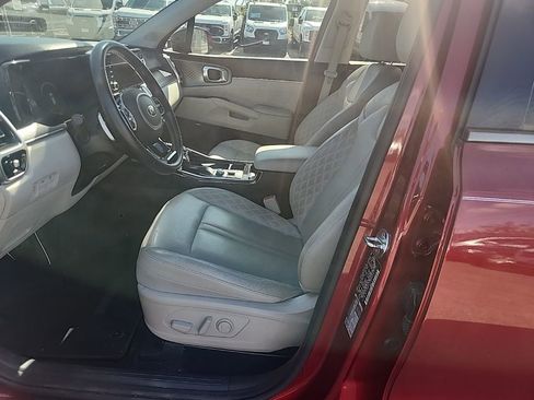 Used 2021 Kia Sorento SX image 22