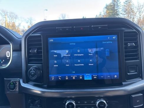 Used 2021 Ford F150 Lariat w/ Equipment Group 502A High AWD/4WD image 26