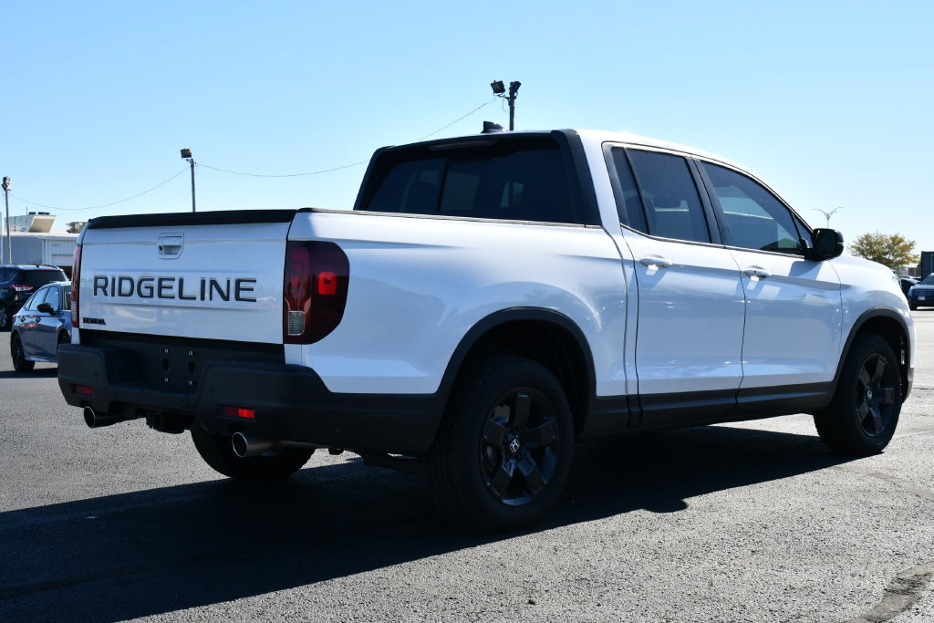 Used 2026 Honda Ridgeline Black Edition image 7