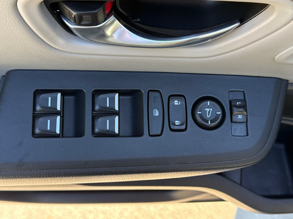 Certified 2025 Honda Pilot EX-L image 15