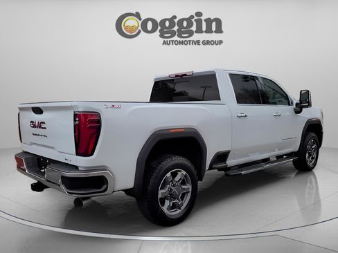 New 2026 GMC Sierra 3500 SLT w/ SLT Premium Package image 11