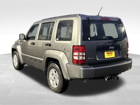 Used 2012 Jeep Liberty Sport image 6