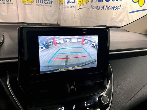 Used 2024 Toyota Corolla LE image 19