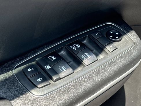 Used 2024 Toyota Tundra SR AWD/4WD image 26