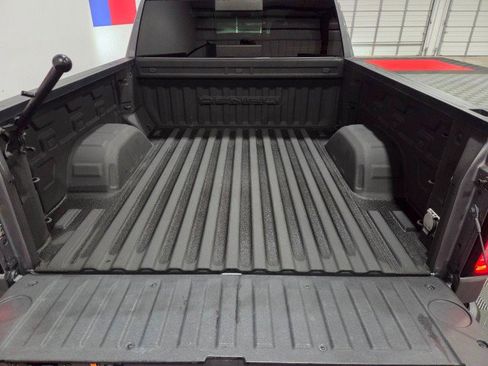 Used 2022 GMC Sierra 1500 Denali w/ Denali Premium Package image 30