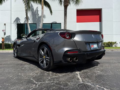 Used 2022 Ferrari Portofino M image 12