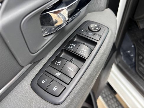 Used 2017 RAM 1500 Lone Star RWD image 40