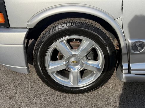 Used 2013 GMC Savana 1500 image 91