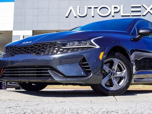 Used 2022 Kia K5 LXS image 2