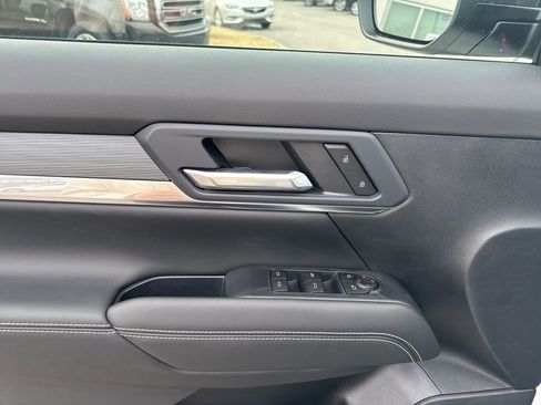 New 2026 GMC Terrain Elevation w/ Black Edition image 13