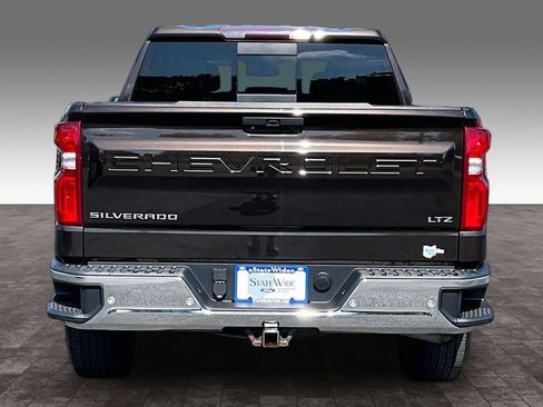 Used 2019 Chevrolet Silverado 1500 LTZ w/ LTZ Convenience Package AWD/4WD image 27