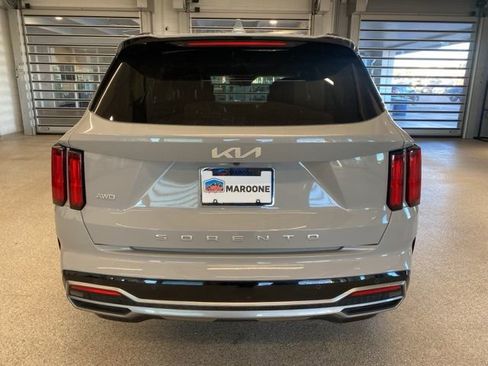 Used 2022 Kia Sorento SX image 6