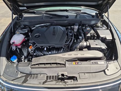 Used 2025 Hyundai Sonata SEL FWD image 35