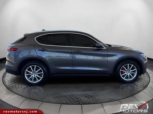 Used 2018 Alfa Romeo Stelvio Ti AWD/4WD image 6