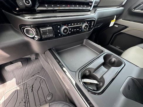 New 2026 Chevrolet Silverado 2500 ZR2 AWD/4WD image 33