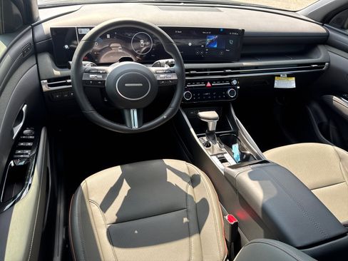 New 2025 Hyundai Santa Cruz Limited image 17