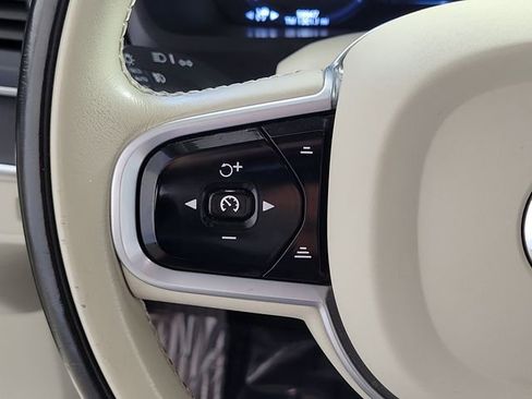 Used 2020 Volvo XC90 T5 Momentum image 26