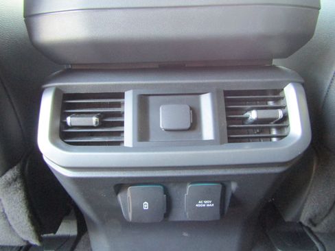 Used 2022 Ford F150 Lariat AWD/4WD image 39