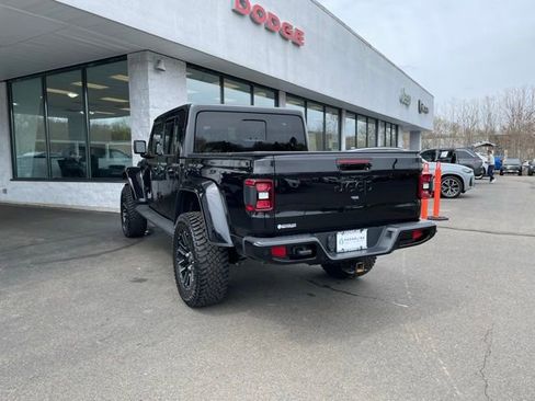 Used 2021 Jeep Gladiator Overland AWD/4WD image 7