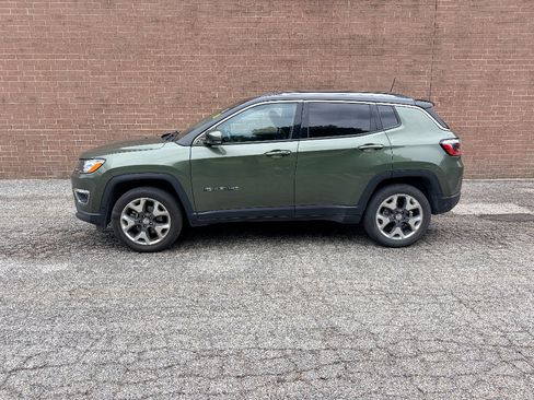 Used 2020 Jeep Compass Limited AWD/4WD image 2