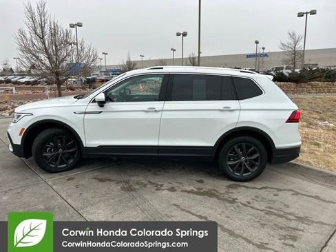 Used 2024 Volkswagen Tiguan SE image 4