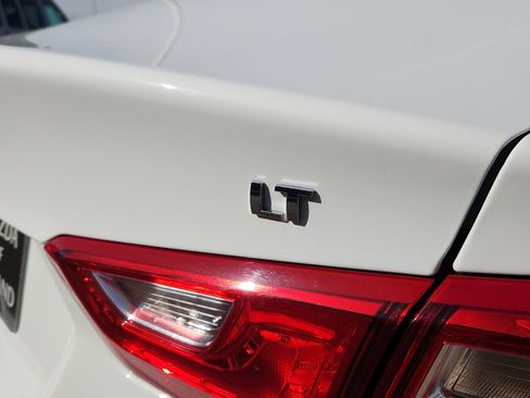 Used 2024 Chevrolet Malibu LT image 10