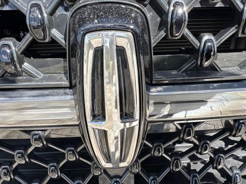 New 2025 Lincoln Navigator Reserve w/ Jet Appearance Package image 7