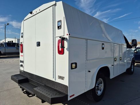 New 2025 Chevrolet Express 3500 w/ Power Convenience Package image 5