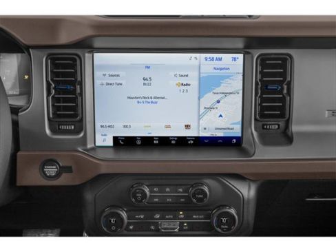 Used 2022 Ford Bronco Outer Banks AWD/4WD image 10