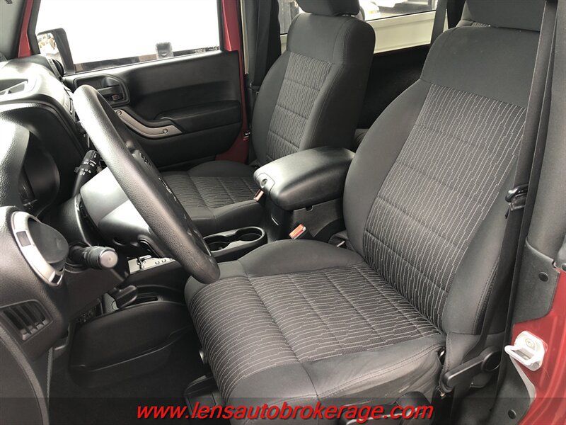 Used 2012 Jeep Wrangler Sport AWD/4WD image 12