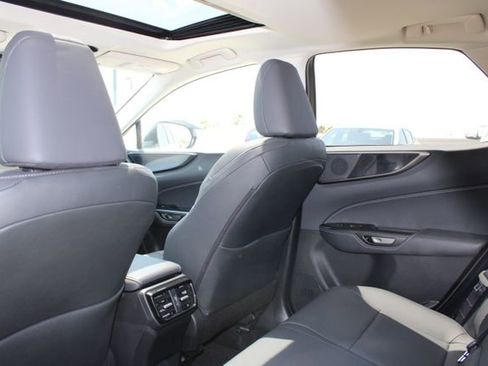 Used 2026 Lexus NX 350h AWD w/ Cold Area Package image 9