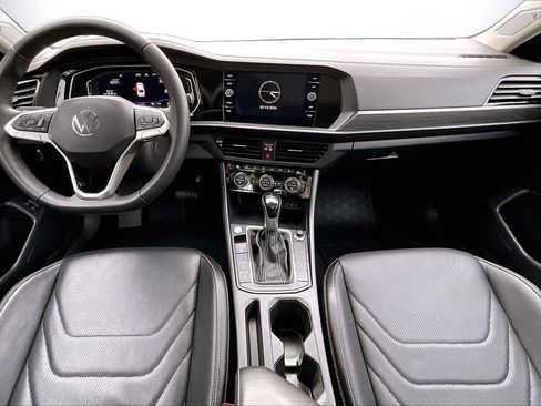 Used 2022 Volkswagen Jetta SEL image 15