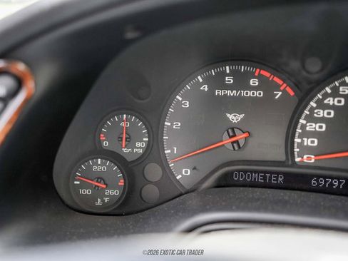 Used 2000 Chevrolet Corvette Coupe w/ Roof Pkg RWD image 29