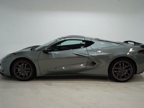 Used 2024 Chevrolet Corvette Stingray Premium Cpe w/ Z51 Performance Package RWD image 4