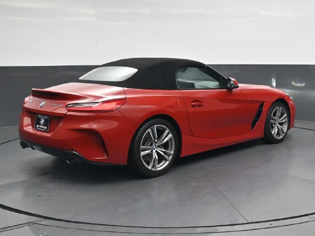 Used 2019 BMW Z4 sDrive30i w/ M Sport Package RWD image 4