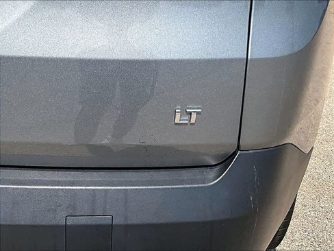 Used 2023 Chevrolet Traverse LT w/ LT Premium Package AWD/4WD image 28