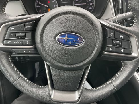 Used 2025 Subaru Outback Premium image 31
