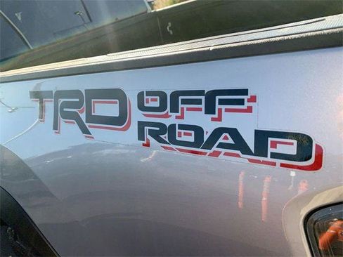 Certified 2021 Toyota Tacoma TRD Off-Road image 33