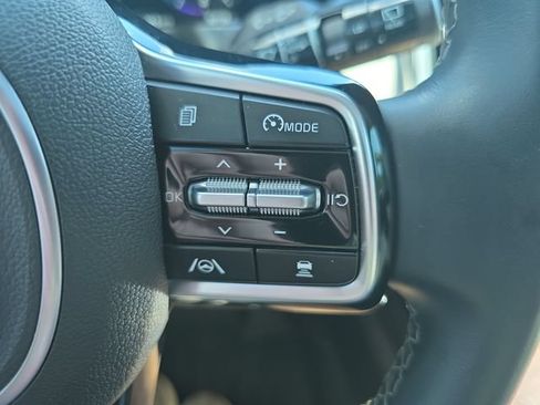 Used 2023 Kia Sorento SX AWD/4WD image 28