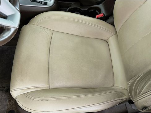 Used 2011 Chevrolet Cruze LTZ image 17